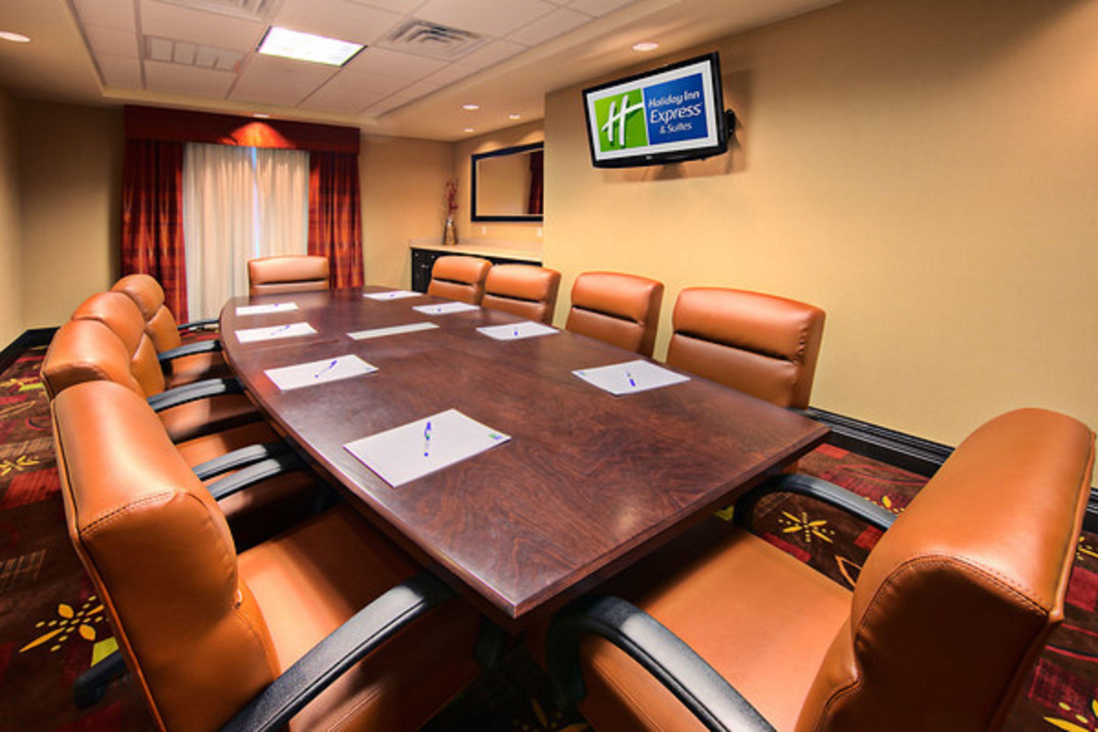 Holiday Express & By Ihg 3*