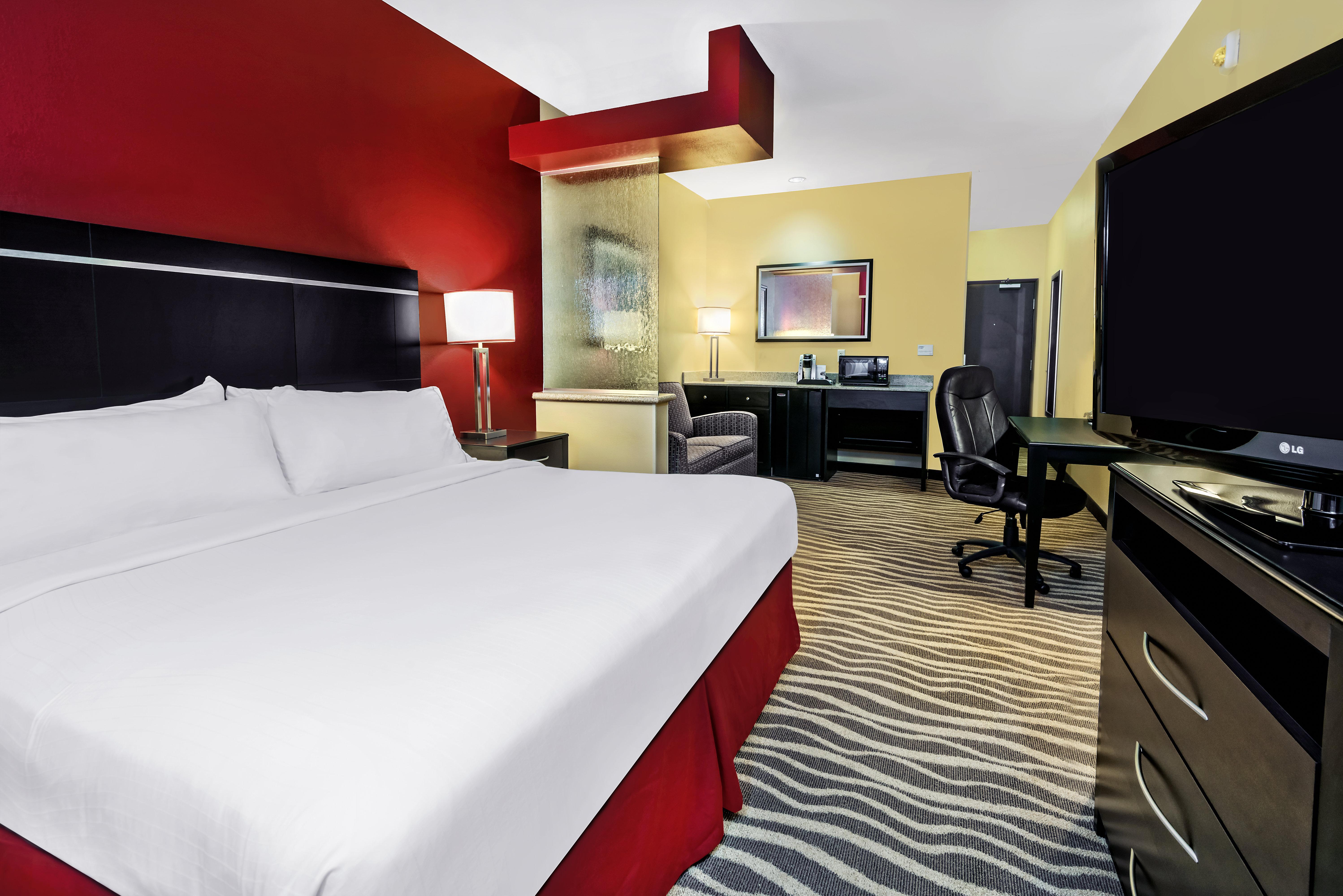 Express & By Ihg 3* Cotulla